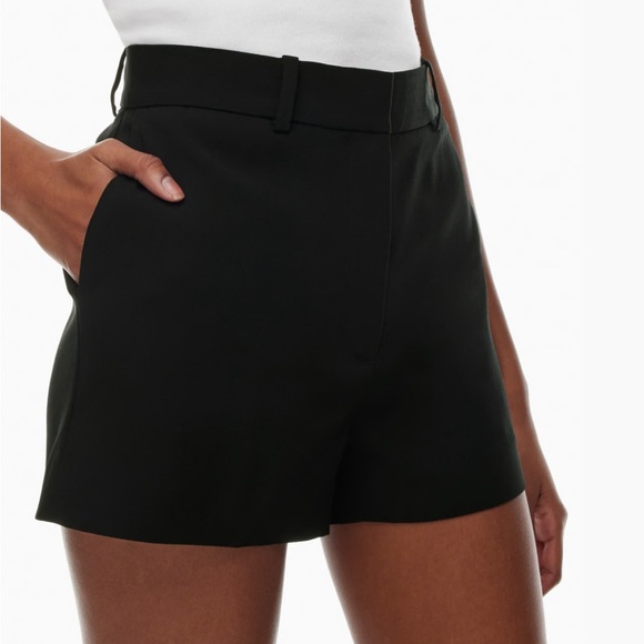 Aritzia agency shorts in excellent condition - Picture 2 of 5